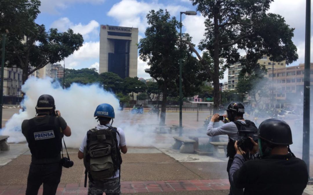 PNB y GNB atacan con lacrimógenas a manifestantes en Altamira