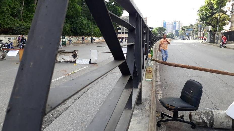 Hacen “trancazo” en la avenida Francisco de Miranda de Caracas