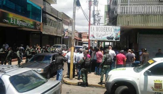 Régimen de Maduro toma represalias contra negocios que respaldaron el paro