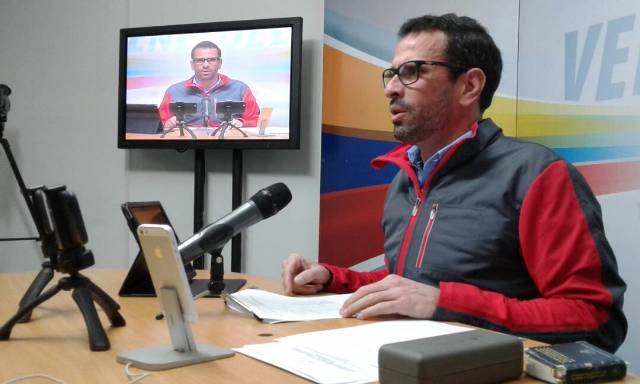 Capriles rechazó pretensión de que ANC subordine a Poderes Públicos
