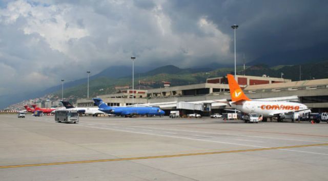 Mientras 9 vuelos salen de Maiquetía, 11 despegan de Puerto Príncipe y 19 de La Habana