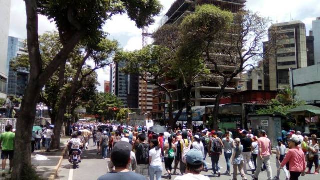 Venezolanos apoyaron a alcaldes con movilización en Caracas