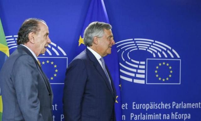 Presidente del Parlamento Europeo pide  sanciones contra Maduro