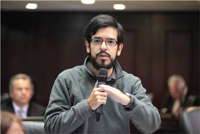 Diputado Pizarro: Elecciones deben usarse para deslegitimar al gobierno