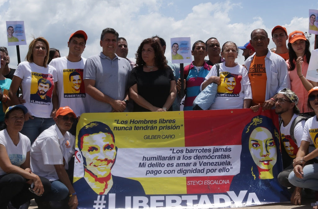 Dip. Rafael Guzmán: «Exigimos el traslado del diputado Gilber Caro porque no está en condiciones físicas para soportar una huelga de hambre»