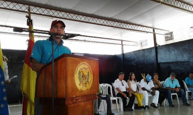 Capriles cuestionó lanzamiento de satélite mientras venezolanos “mueren de hambre”