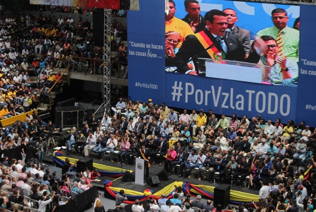 Capriles: El lunes pasaré al cargo que más quiero, luchador por Venezuela