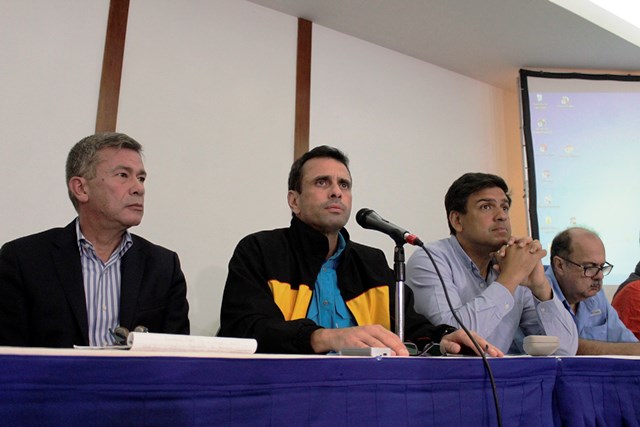 Capriles: voten contra el gobierno y a favor de Venezuela