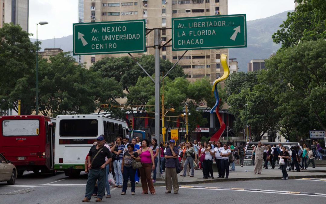 Bajón eléctrico volvió a dejar sin luz a sectores de Vargas y la Gran Caracas