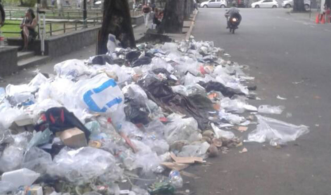 Concejal Aguilera exige a Jorge Rodríguez recoger la basura en Caracas 