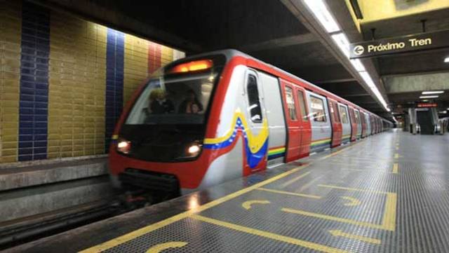 Mil trabajadores del Metro han renunciado por presiones política