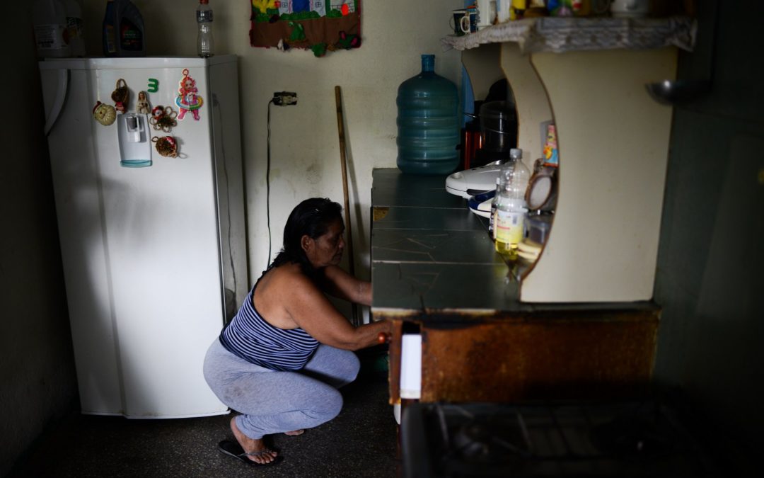 Vamos a pasar más hambre: El temor a un default en Venezuela