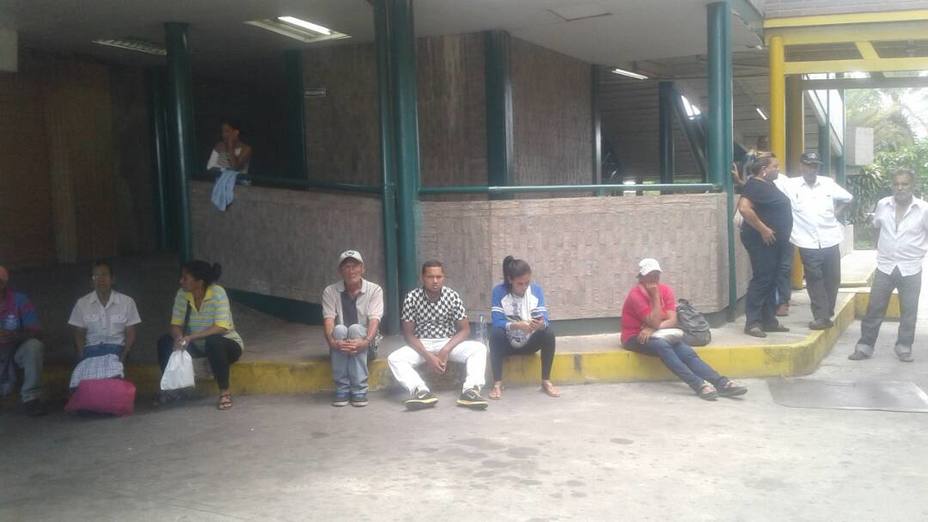 Reubicación de unidad de diálisis afecta a más de 50 pacientes en Guayana