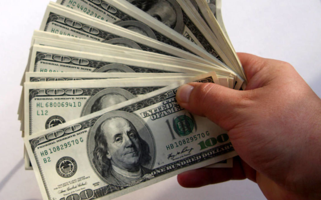 “El circulante de dólares en efectivo está por el orden de los 2 mil 500 millones de piezas”, según Ecoanalitica