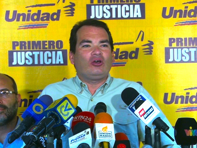 Tomás Guanipa: Rechazamos los ataques del Gobierno a Freddy Guevara y al Parlamento