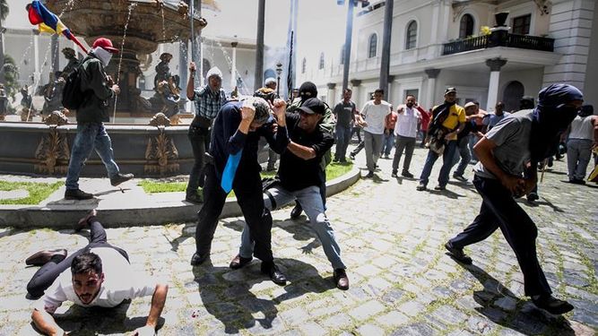 Solórzano: Hemos recibido 37 casos de agresión a los parlamentarios durante 2017