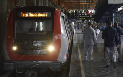 La espera por un tren se hace cada vez más eterna en las líneas 2 y 3 del Metro de Caracas