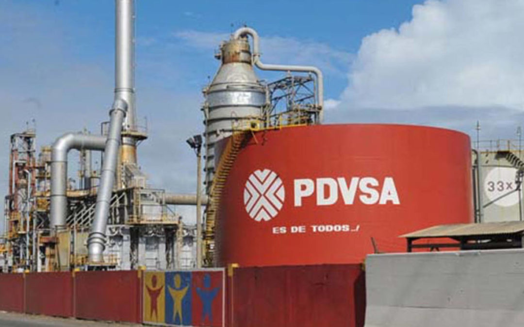 Producción de Pdvsa desciende a mínimo histórico de 1.106.000 barriles diarios