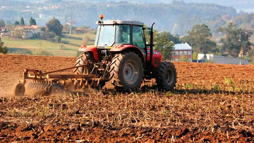 Fedeagro: El sector requiere diariamente 15 mil barriles de diésel y al no tener la oferta suficiente el mercado negro aumenta