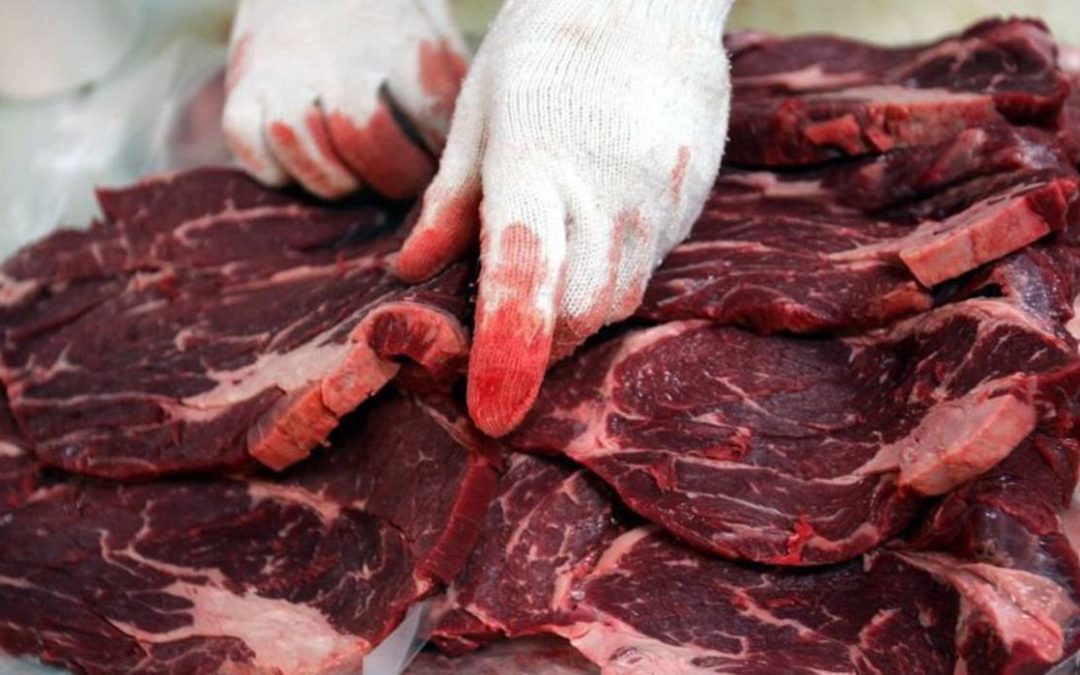 Carne aumenta 100.000 bolívares diarios en mercados populares