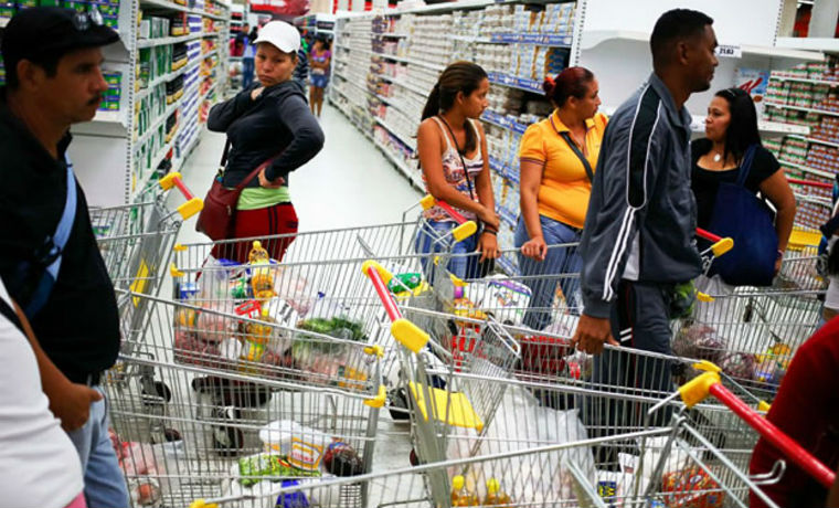 Canasta alimentaria de abril superó la barrera de los 100 millones de bolívares