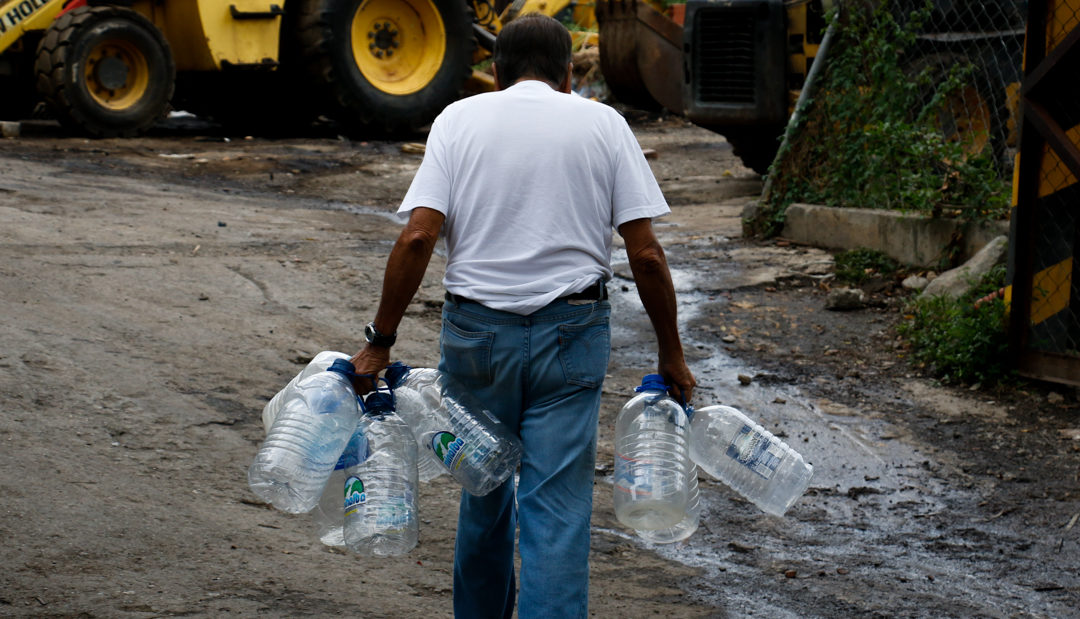 Ni agua potable ni gas llegan a Los Chaimas en Cumaná