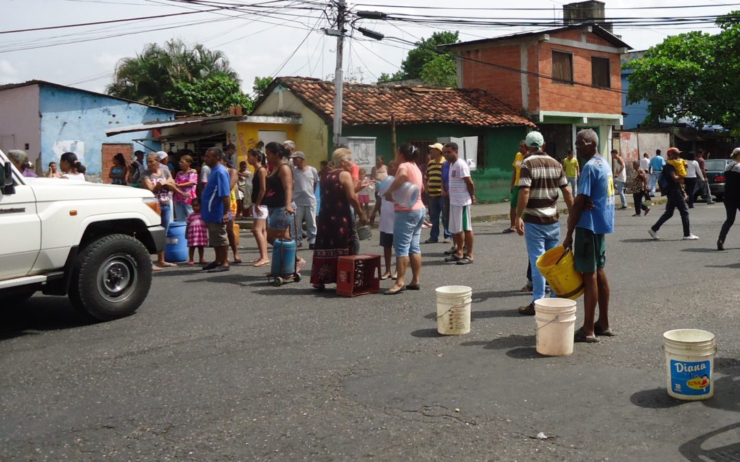 Continúan protestas por falta de agua en Valles del Tuy