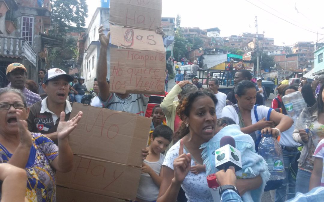 En Petare protestaron porque tienen más de cuatro meses sin agua