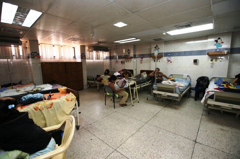 Reclaman por negligencia de autoridades ante muerte de 25 niños en hospital de Lara