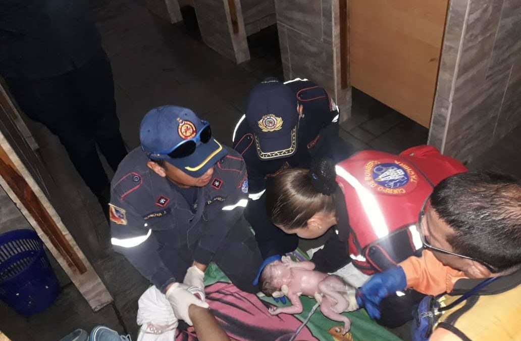 Mujer dio a luz en el terminal de pasajeros de San Cristóbal