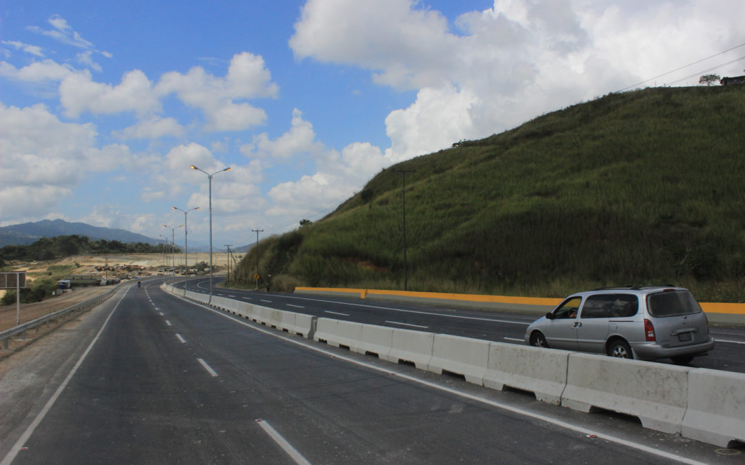 Familias de Anzoátegui se ven afectadas por el mal estado de las vías