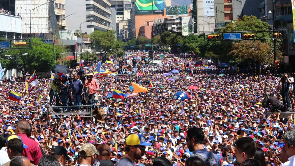 Guaidó: “Ayuda humanitaria va a entrar sí o sí” al país el #23F
