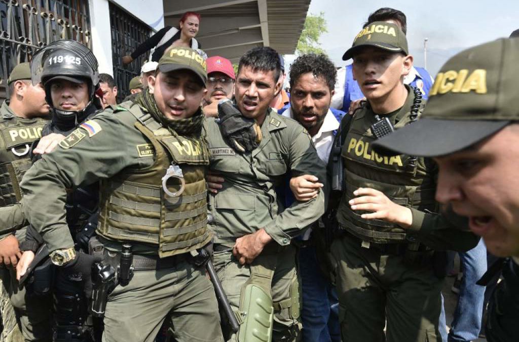 Diariamente aumenta el número de militares venezolanos que piden refugio en Colombia