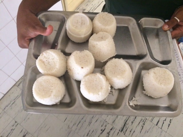 Pacientes del hospital de Carúpano reciben solo una taza de arroz de almuerzo