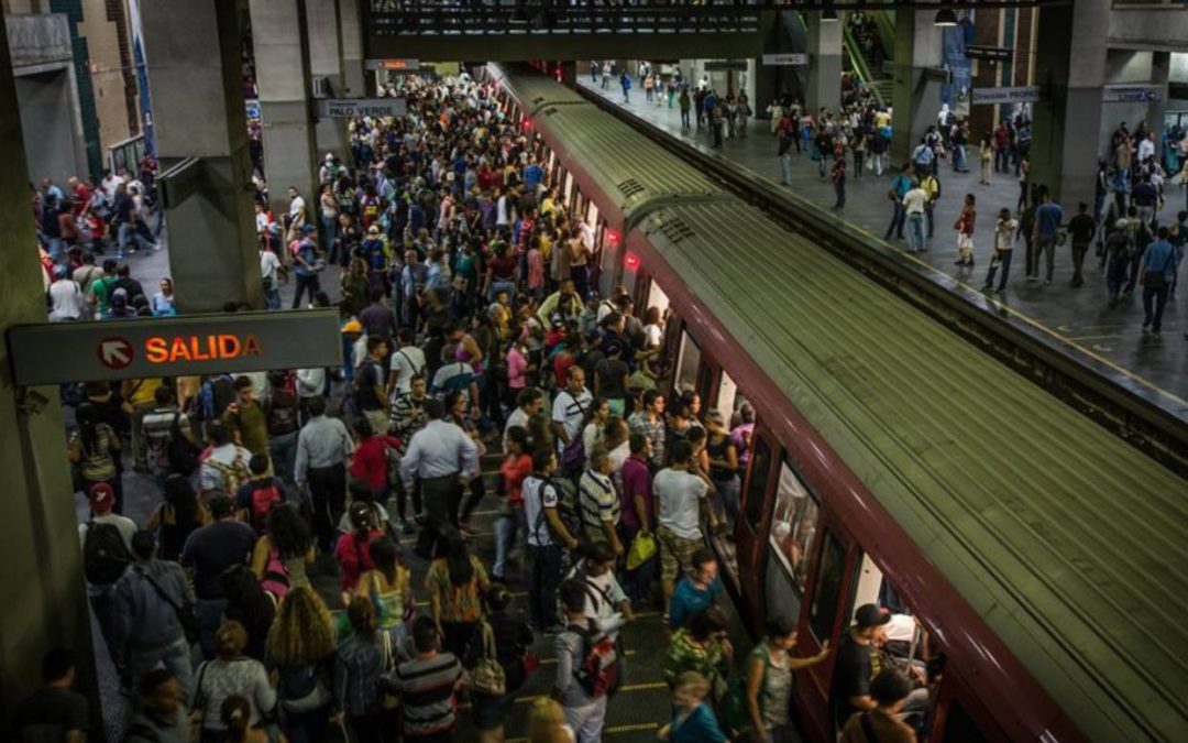 Usuarios descartan el Metro de Caracas como medio de transporte
