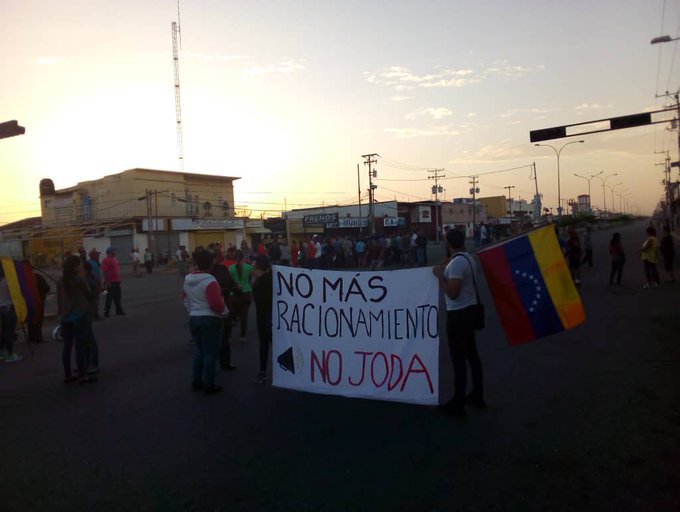 GN reprime a vecinos de Ciudad Ojeda durante protesta por racionamiento eléctrico