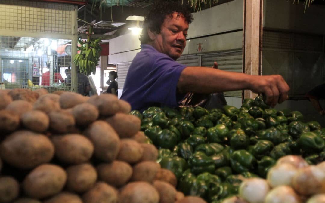 Precio del kilo de cebolla se dispara y alcanza los Bs. 420.000