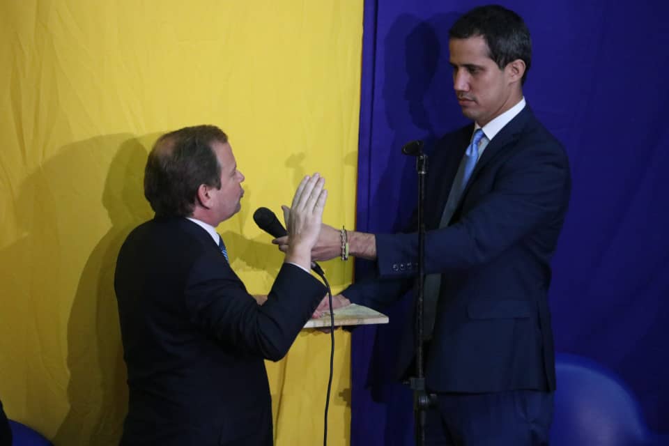 Con 100 votos diputados reeligen a Guaidó al frente de la AN y lo ratifican como presidente encargado