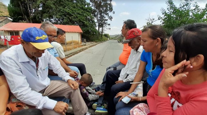 Habitantes de Motatán en Trujillo dependen de carros piratas para trasladarse