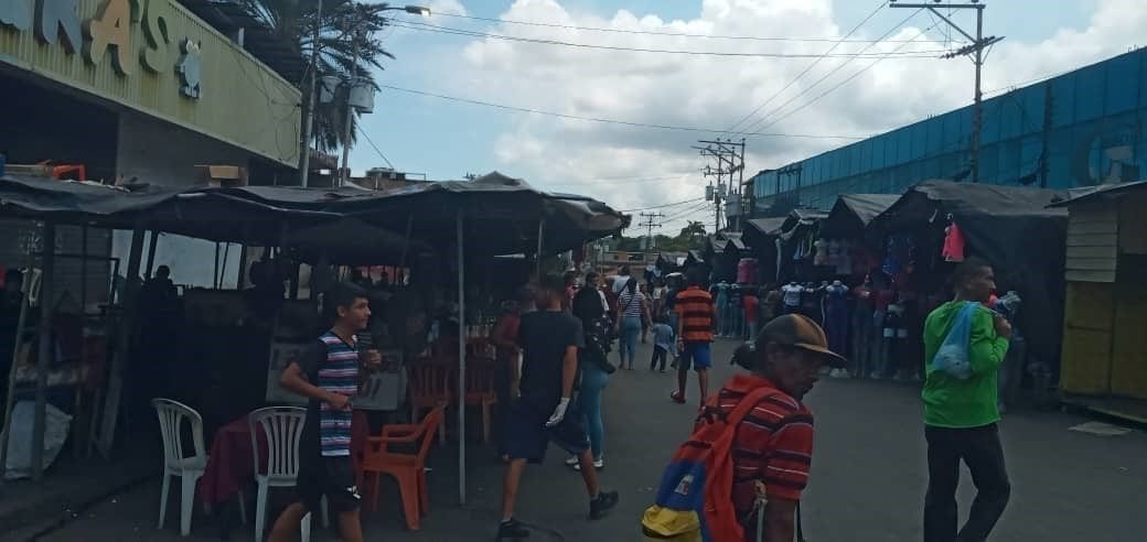 Vendedores informales de San Félix: «Si no trabajamos no tenemos comida para una cuarentena»