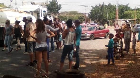 En Valles del Tuy protestan todos los días por falta de agua