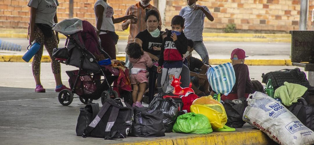 Confinamiento forzoso viola derechos humanos de niños y niñas retornados a Venezuela