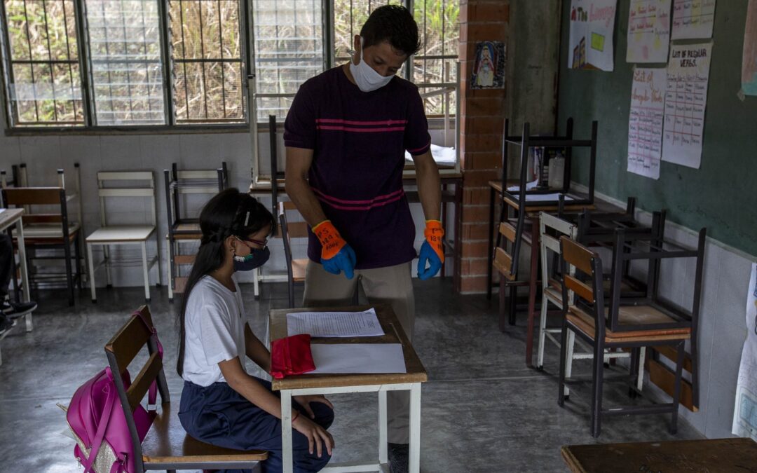 La pandemia encontró a los docentes en Venezuela sin ni