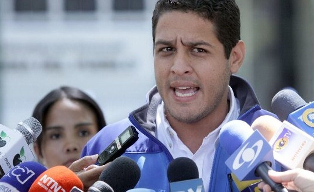 Diputado Olivares: “Mientras el mundo invierte en vacunas, Maduro lo hace en goticas cubanas para COVID-19”