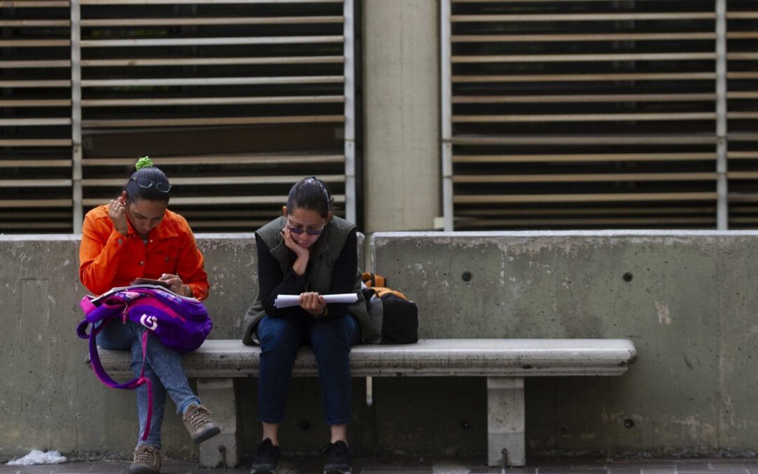 Educación universitaria en retroceso: la cobertura cayó a la mitad con respecto a 2014