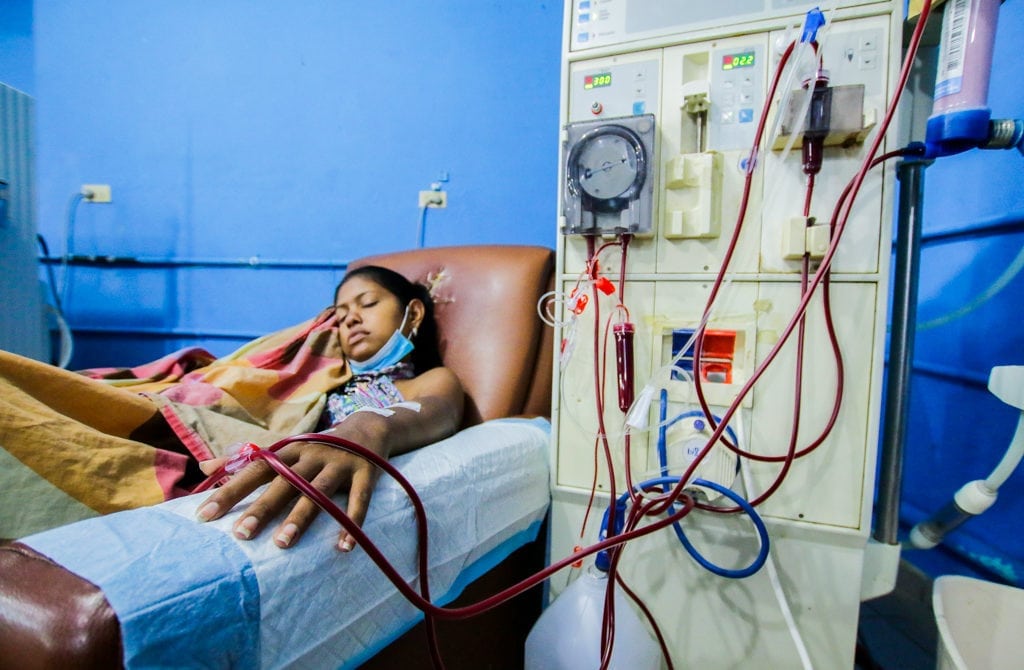 Pacientes renales de Venezuela luchan constantemente para poder recibir tratamiento