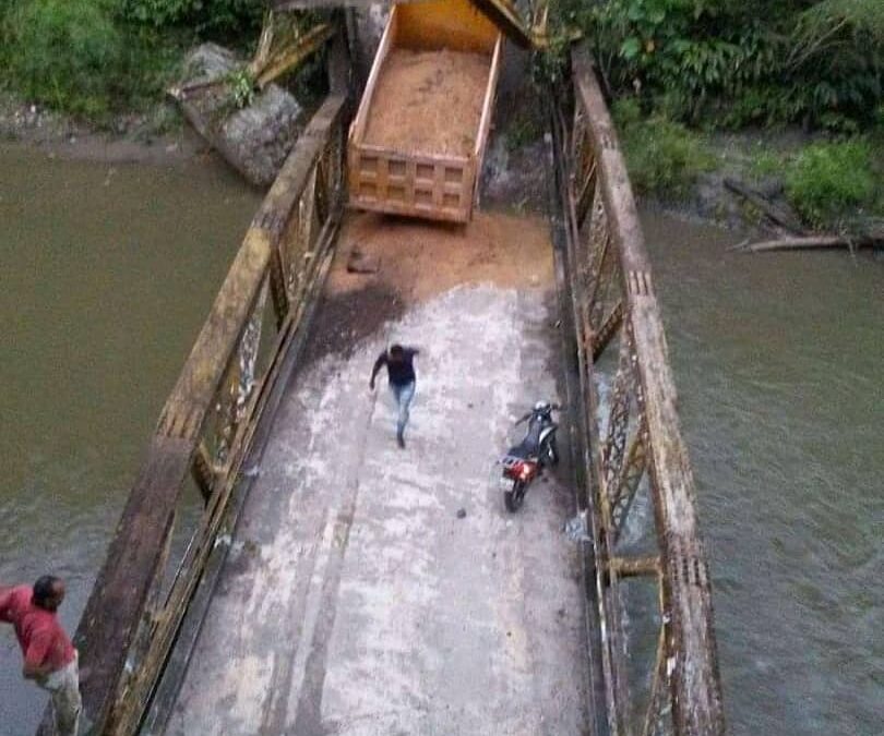 Productores del estado Cojedes pierden sus cosechas por caída del puente