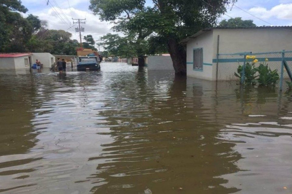 Más de 300 familias afectadas en el estado Bolívar por crecida de río Caroní y del Orinoco