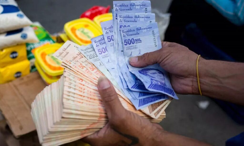 Dudas, incertidumbre e indiferencia, los venezolanos ante su nueva moneda