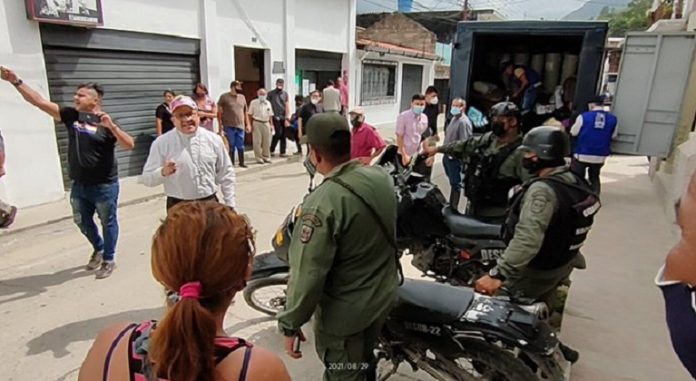 Sacerdotes de Mérida y Táchira: “basta ya de tantos atropellos contra el pueblo”